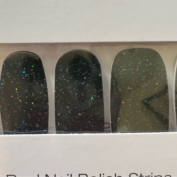 Color Street - Scot Topic - RETIRED - Picture 4 of 10